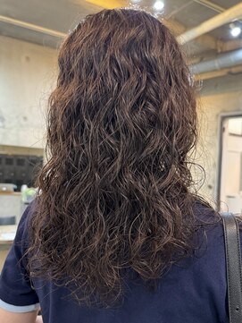 ナループロアオハナ(Nalu pu loa ohana) ロングパーマ/ウェーブパーマ/ゼリーパーマ/ナチュラルパーマ