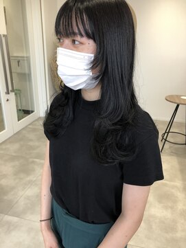 ソピ バイ インビテーション(sopi by invitation) ロングウルフでおしゃれなスタイル/a