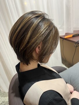 ヨーク(YOKE) 丸みショートボブ