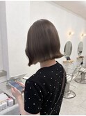 ベージュカラー