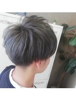 アグ ヘアー ビオラ 弘前駅前店(Agu hair viola)&nbsp;シルバー　グレイアッシュ