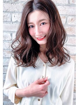 ボニークチュール(BONNY COUTURE) かわいい大人女子のためにオシャレなセミロング・神戸美容室