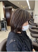 艶感が綺麗なミディアムボブ