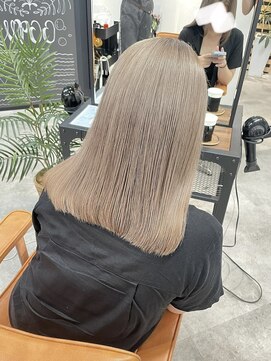 アイリー 名古屋(A/LEE) ミルクティー!ブリーチ3回~