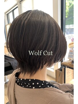 アンジュールテラス(UNJOUR TERRACE) ウルフカット