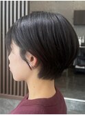 ショートカット前下がりボブショートボブグレージュカラー