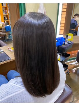 エルパライソ 鯖江店(Elparaiso) 鯖江/髪質改善/オッジオット/白髪染め/縮毛矯正/ヘッドスパ