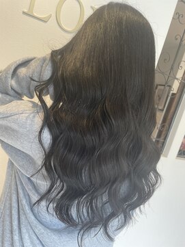 ラビスモア(Lovis moa) 魅力倍増カール/セミディ/シアーカラー/ダークアッシュ/姫カット