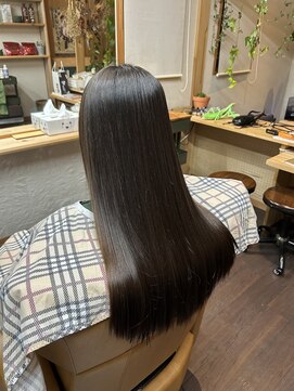 エーフェイシャルアンドバーバー(a FACIAL&BARBER) レディースカット