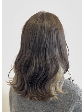 ラフ(LAFF) ホワイトベージュ/インナーカラー/ベージュ/波巻き