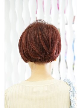 ピケトワール(piquetoile) 刈り上げ　ショート　ボブ　アシンメトリー