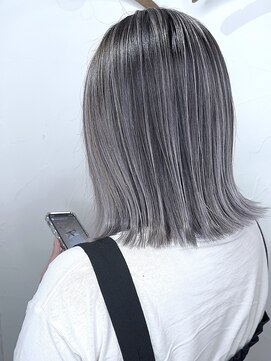 ブレイズヘアー(BLAZEhair) 【大人スタイル】ホワイトバレイヤージュ×ブリーチ２回