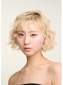 透明感×抜け感の「ウェービーボブ」スタイル