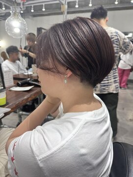 ホリー(HOLLY) 刈り上げショート