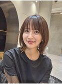 表参道酸性ストレート艶髪ミディアムレイヤーアッシュグレー30代