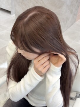 オニキス 原宿(ONYX) a239 レイヤーカット透明感カラーオリーブベージュブリーチ