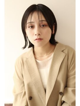 リア(Li'a by neolive) 切りっぱなしボブ × シースルーバング