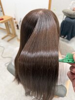 ホロ(holo-)&nbsp;30代◎つるりんちょ縮毛矯正×艶髪ロング