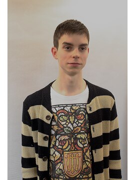 ヒロギンザ 御茶ノ水店(HIRO GINZA) 女子ウケショート【御茶ノ水】＜理容室＞/メンズ/ショート＞