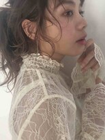 顔周りでおしゃれに決まる♪