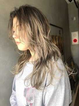 ジーナ(XENA) グレージュグラデーション