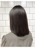 ミディアムボブ×ダークマット
