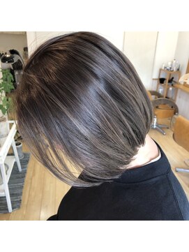 ガーネット(garnet) バレイヤージュボブ