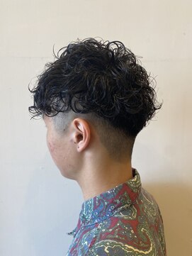 フラテロ(fratello) クセ毛も活かせる外国人風パーマ