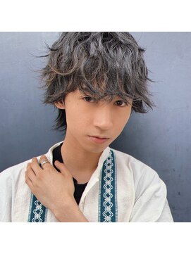 ラナ 渋谷(Lana) 韓国風サイドパートニュアンスマッシュパーマかきあげヘア渋谷