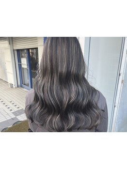 丁寧なカウンセリングと圧倒的技術力☆ヘアカラー専門の”カラーリスト”が似合うカラーをご提案♪