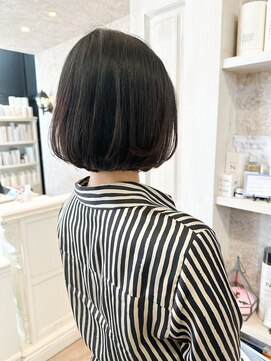 キャアリー(Caary) 福山市美容院人気caary似合わせカット内巻きボブ前下がりボブ
