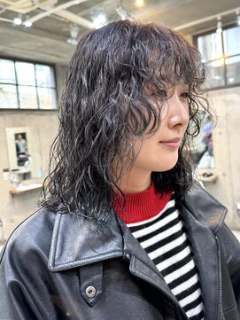 ナループロアオハナ(Nalu pu loa ohana) ボブパーマ/くるくるパーマ/パーマ/アッシュグレー