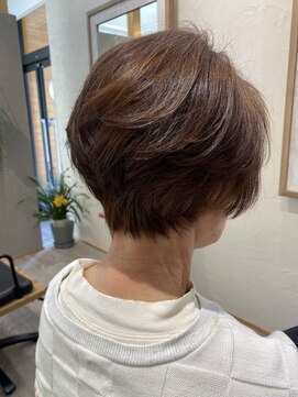 オーキッド(Orchid) 明るく染める白髪染めショートボブ