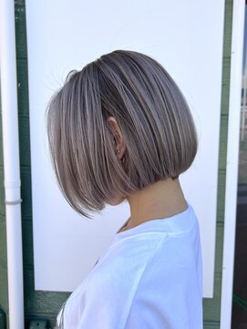 ファヴォリヘアー(favori hair) bob/shadowroots