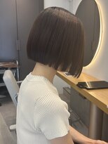 ルネ 北千住(Renee) 切りっぱなしボブ/ツヤ感ストレート/グレージュ