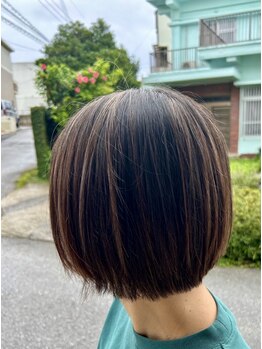 ヘアーサロン カム(hair salon come)の写真/透明感&艶を与える白髪ぼかしで明るい雰囲気に♪自然な仕上がりで白髪をカバー！大人女性に大人気◎