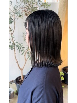 アオゾラヘアーカミノウラ(AOZORA HAIR kaminoura) ハイダメージ毛でもツヤのある髪へ