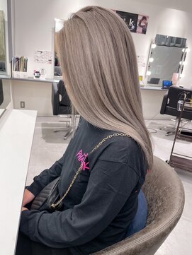 キング 心斎橋店(K!ng) 縮毛矯正髪質改善レイヤーカットトリートメント心斎橋美容室