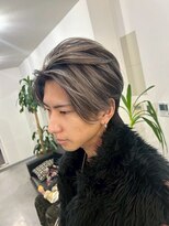 キング 楠葉店(K!ng)&nbsp;フェザーショートアップバングセンターパートメンズハイライト