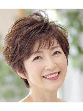 ヘアーリゾートフェニックス #ナチュラルハーブ＆アロマカラー