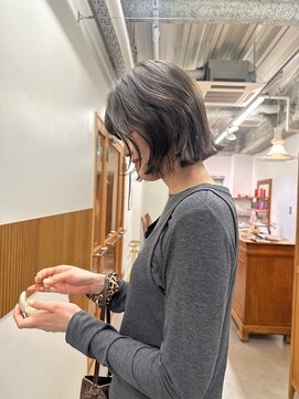 ニール 名古屋 伏見 丸の内(NEELU) 【RIE】ラフなグレージュボブ