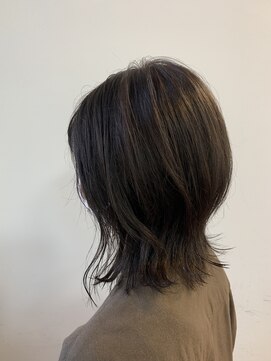 サイワイマチ美容室 イルミナカラーカット!前下がりウルフ!