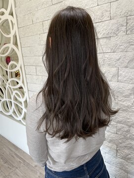 ロッカ 上津バイパス店(ROCCA) アッシュロングヘア