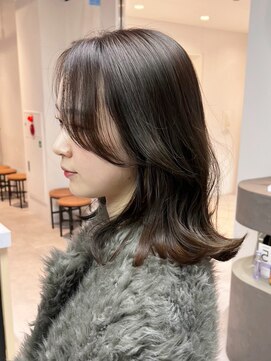 アイティーバイアルバム 藤沢店(IT by ALBUM) セミディグレーベージュアッシュブラックくびレイヤー_ba499141