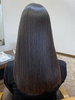 キキ(kiki)&nbsp;ブラックツヤ_ロングストレート_kiki0049