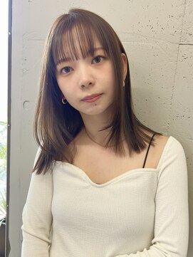 シーク 天神(SEEK) ミディアムレイヤー/韓国風ヘア/グレージュカラー/透明感