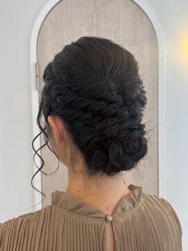 スッキリシニヨンアップ