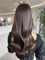 ビビバイベル(BiVi by BHEL) 桑名ロングレイヤーカットハッシュカット透明感カラー重めロング