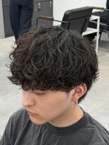 オーバルバイアピッシュ(OVARL by apish)&nbsp;波巻きパーマ/メンズスパイラルシャドウパーマメンズマッシュ