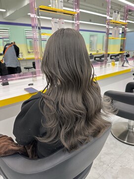 ロンドクロエ 横浜(Lond Chloe) 【 限定 カトウ ヒュウガ指名 】ヘーゼルグレージュ♪